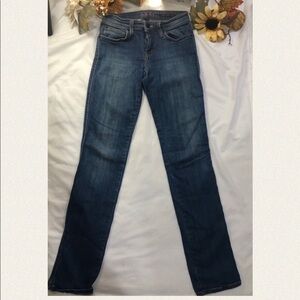 10 for $100
Lux. Straight Leg Jeans
Size 26
High quality Jeans!